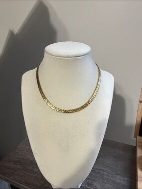 Gold plated stainless steel detailed herringbone choker chain necklace